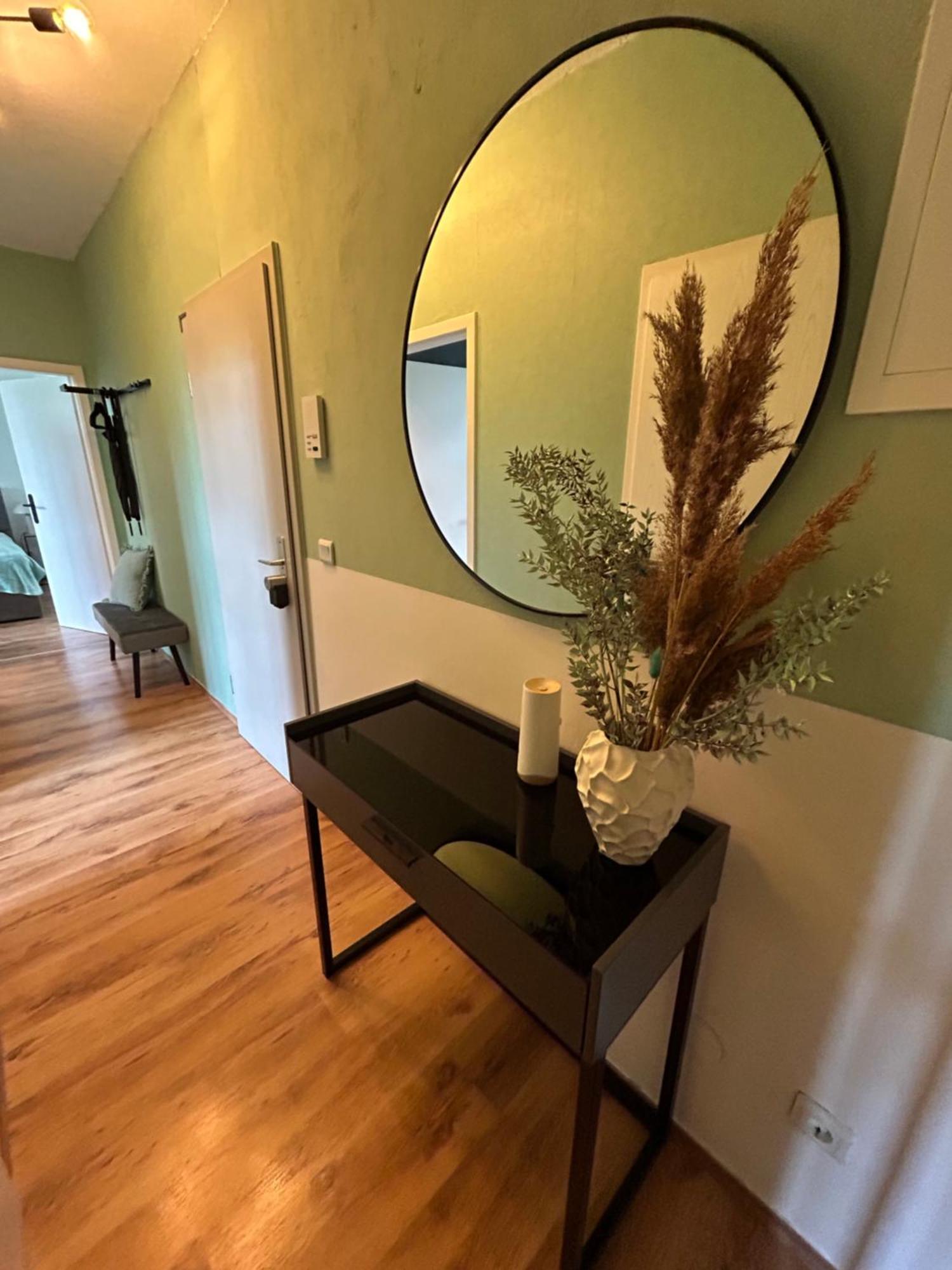 Apartment Mintara Komfort Mit Grill -terrasse, Sky Und Parkplatz